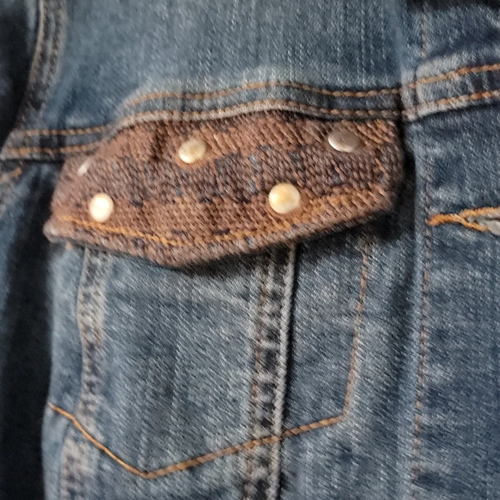 Jean jacket - Picture 4 of 6